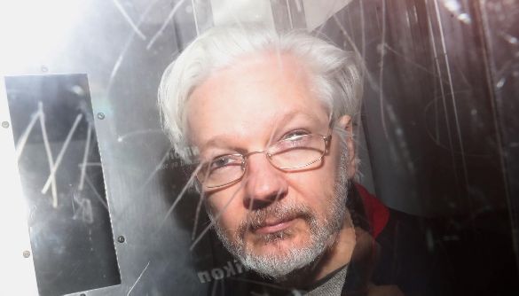 Суд відмовився відпустити засновника WikiLeaks під заставу