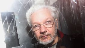 Суд відмовився відпустити засновника WikiLeaks під заставу