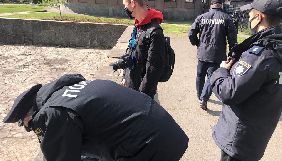 У Кривому Розі журналістів виштовхали із території міськради, де мало відбутися засідання комісій