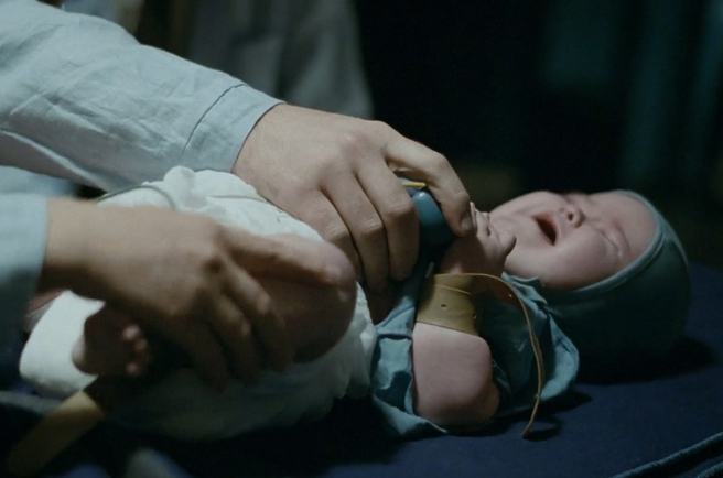 Режисер «ДАУ»: «Реакція в Україні на сцену із немовлятами божевільна»