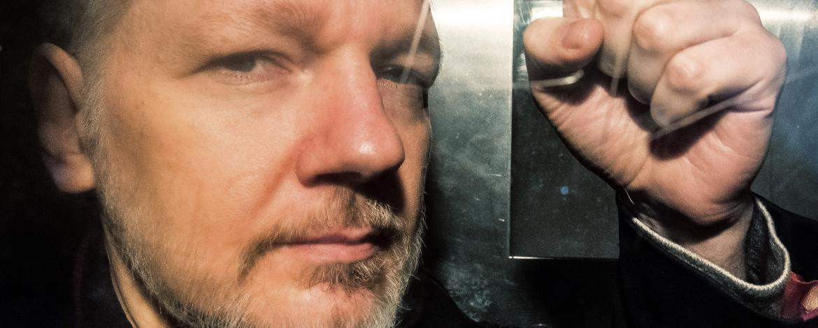 Суд погодився відкласти слухання в справі про екстрадицію засновника WikiLeaks до США