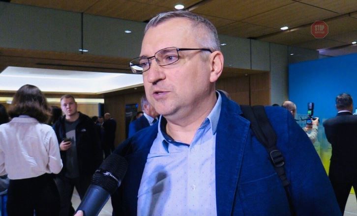 Олександр Федієнко закликав медіагрупи відкликати угоди про відмову від договорів з операторами