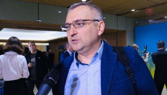 Олександр Федієнко закликав медіагрупи відкликати угоди про відмову від договорів з операторами