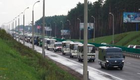 Вибори президента у Білорусі: проблеми з інтернетом, військові та багатокілометрові черги виборців
