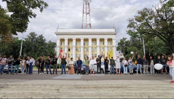 У Білорусі канали СТВ та ОНТ вийшли на протест, а Білоруське радіо приєдналось до забастовки