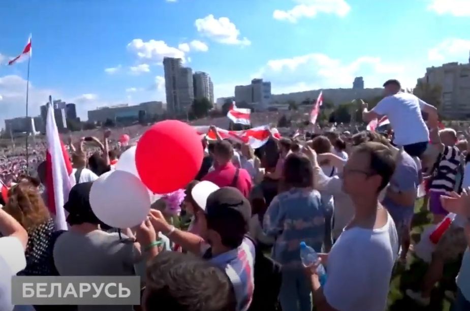 Канал «Білорусь 1» випустив відео, в якому порівняв Майдан та протести в Білорусі