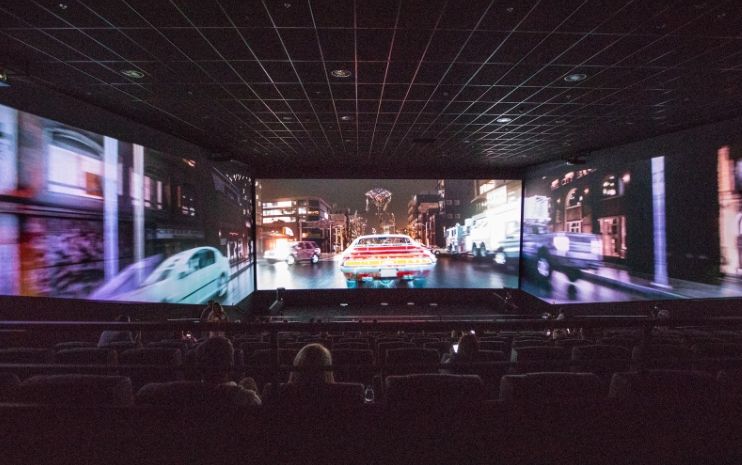 У Києві відкрився перший кінотеатр із панорамним екраном, який дає огляд на 270 градусів