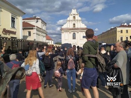 У Мінську затримали журналістів «Белсат», які вели пряму трасляцію Маршу жінок