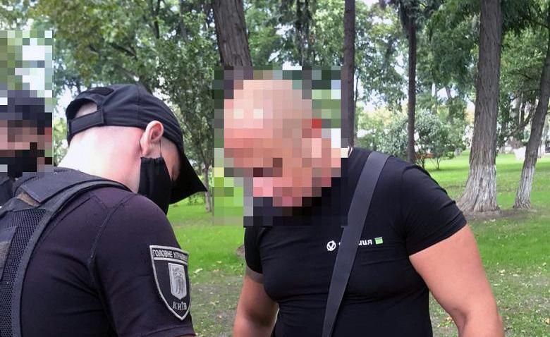 У Києві затримали чоловіка, який погрожував ножем журналістам ВВС (ДОПОВНЕНО)