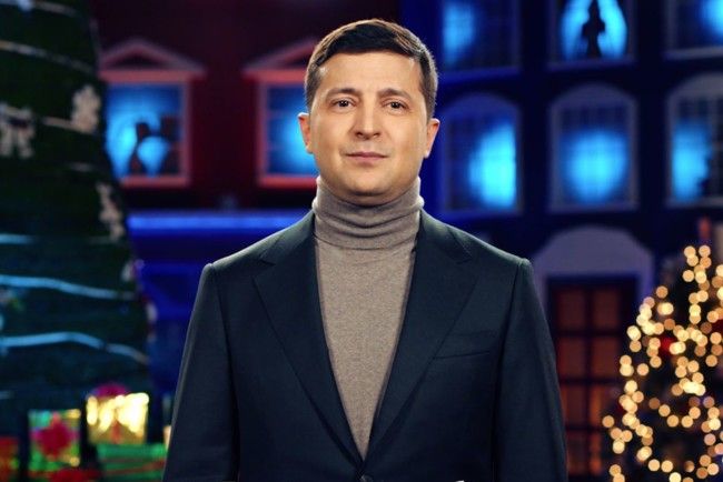 Новорічне привітання президента Зеленського покажуть більше 12 каналів