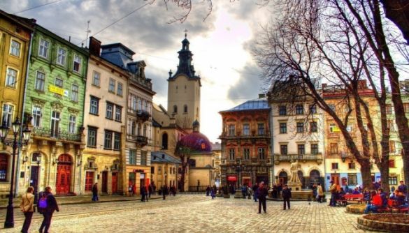 Коротка історія львівської комедії