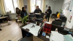 У Білорусі силовики прийшли із &laquo;оглядами&raquo; до видавчині та директорки журналу &laquo;Бинокль&raquo;