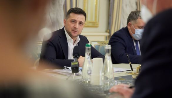 Зеленський обговорив з послами країн G7 та ЄС блокування «каналів Медведчука»