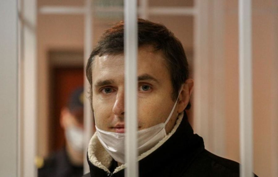 У Білорусі блогера засудили до 4,5 років колонії через два відеосюжети