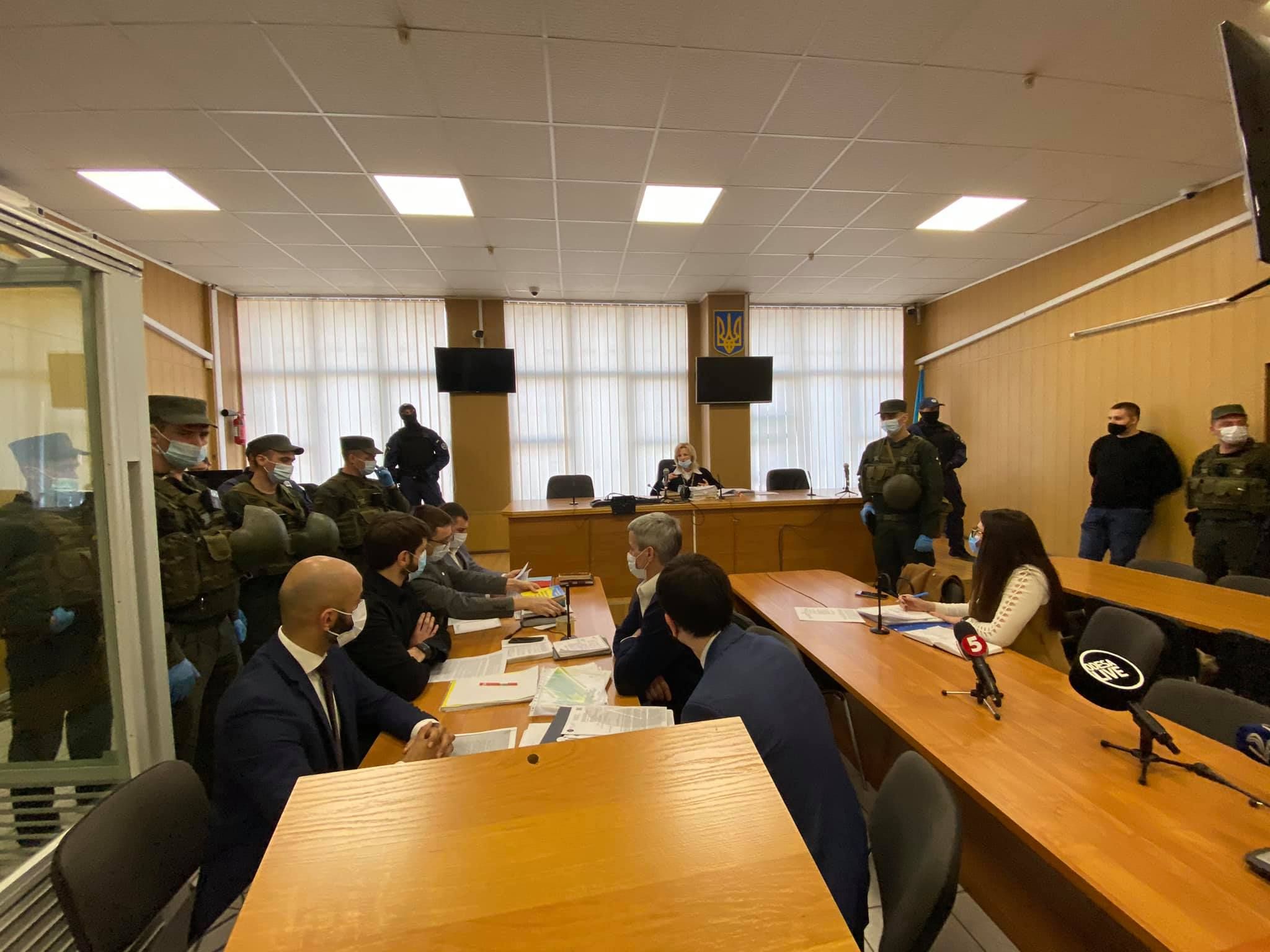 Суд заборонив стрімити із засідання щодо Стерненка та Демчука