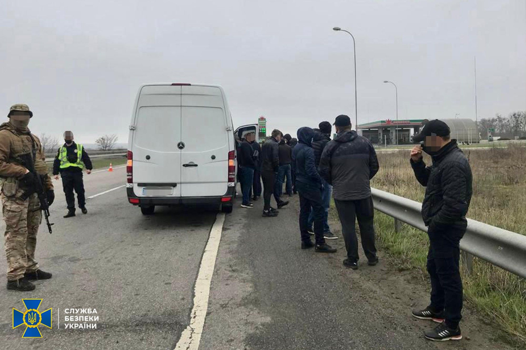 СБУ затримала автобуси із «тітушками» на Харківщині: хотіли дестабілізувати ситуацію і створити «картинку для росЗМІ»