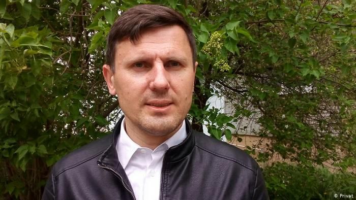 У Білорусі після 20 діб арешту вийшов на волю фрілансер DW