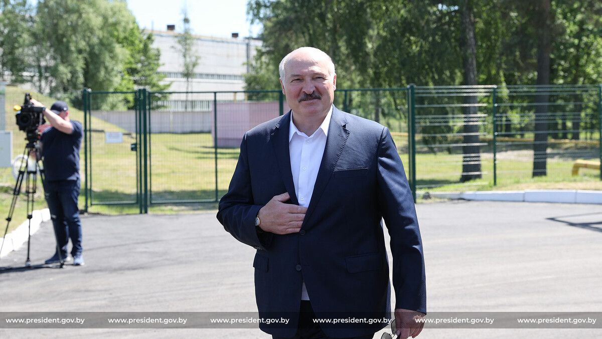Лукашенка позбавили звання почесного доктора університету Шевченка