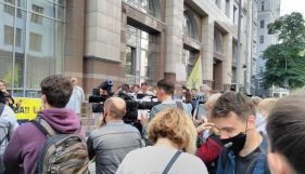 Опозиція зірвала засідання комітету, на якому планувалося вивести телебачення з-під дії закону про мову &ndash; Княжицький