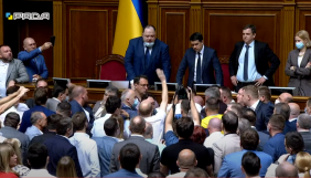 У Раді сталася бійка після слів Потураєва про &laquo;розстріл&raquo; фракції &laquo;ОПЗЖ&raquo; (ВІДЕО)