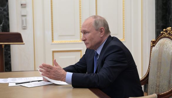 Путін ветував законопроєкт про довічну відповідальність головних редакторів ЗМІ за опубліковану інформацію