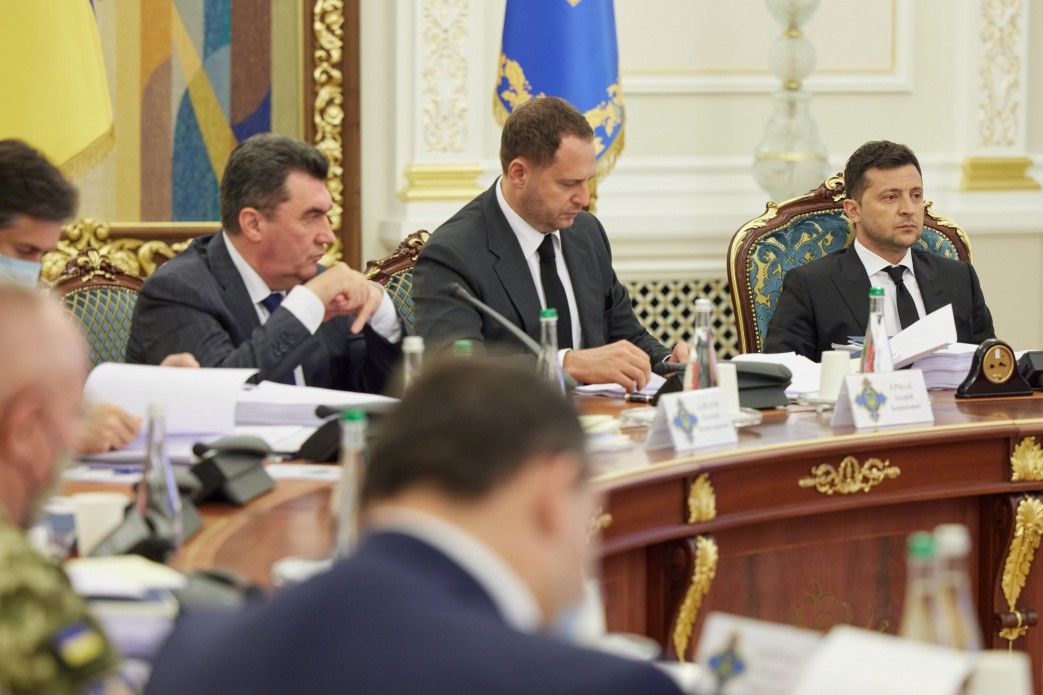 РНБО відмовилась від виїзного засідання і проведе його у Києві. ЗМІ дізнались порядок денний