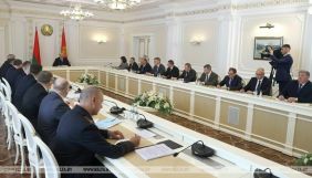 Лукашенко порадив уряду &laquo;писати від руки&raquo; інформацію, яку вони не можуть захистити в цифрі