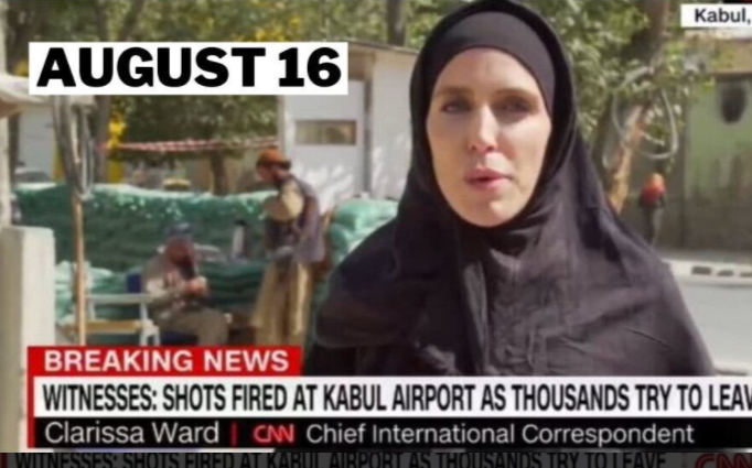 Журналістка CNN в Кабулі прокоментувала вірусне фото з собою в хіджабі після захоплення влади «Талібаном» (ФОТО)