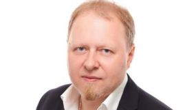 Компанія Ocean Media Plus вказала на ризики для українського медіаринку через введення мораторію на рекламу лікарських засобів