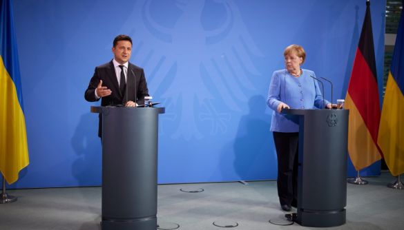 Офіс президента анонсував пресконференцію Зеленського і Меркель
