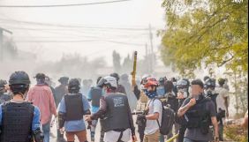 Військові М’янми затримали ще двох журналістів – там тривають переслідування медіа. Обвинувачують у підтримці тіньового уряду