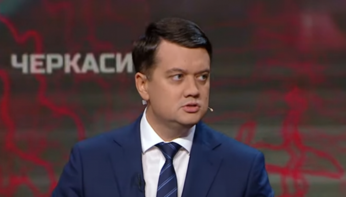 Разумков: У Зеленського є два варіанти виправлення колізії у законі про олігархів