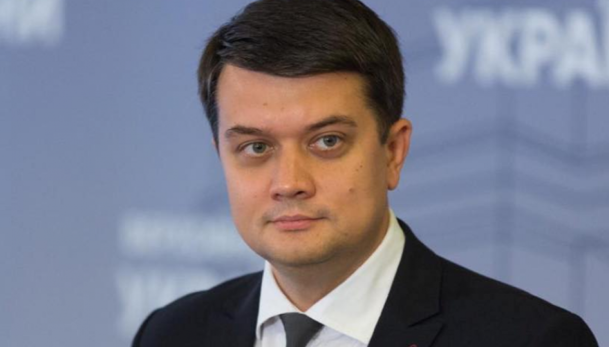 «Слуга народу» почала процедуру звільнення Разумкова з посади спікера