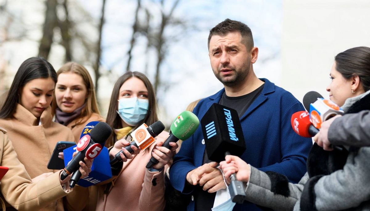 Арахамія пояснив бажання замінити Разумкова розбіжностями щодо закону про олігархів
