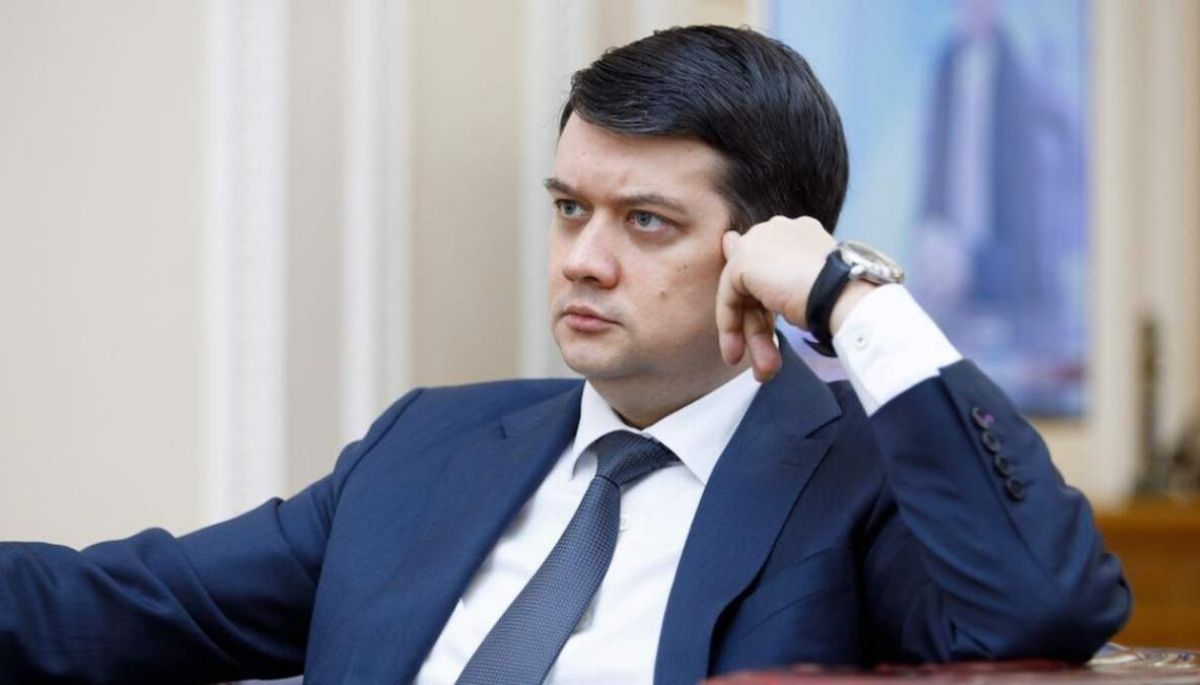 Разумкова відсторонили від ведення засідань Верховної Ради на два пленарних дні