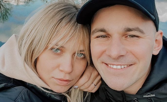 Вона сказала «так»: Блогер і музикант Іван Марунич освідчився коханій під час концерту