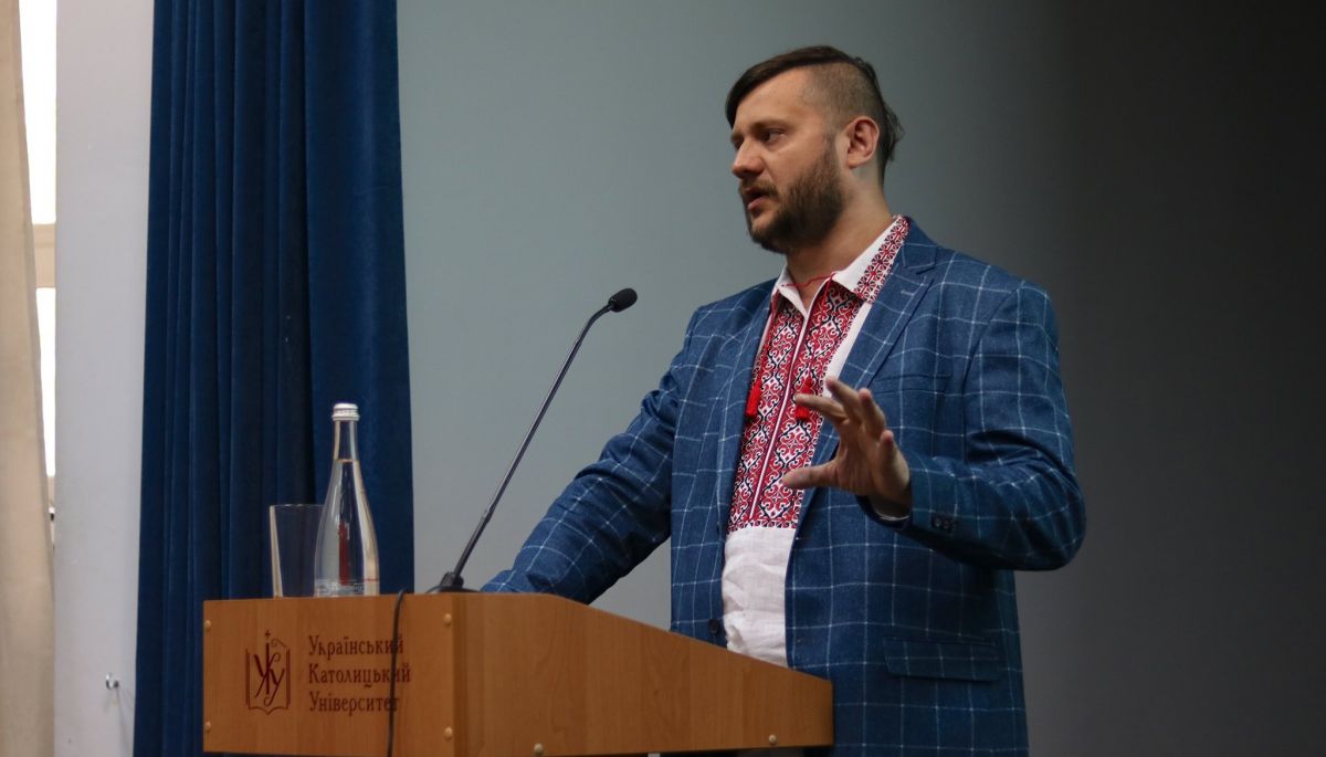 Дмитро Крапивенко йде з посади головного редактора &laquo;Українського тижня&raquo;