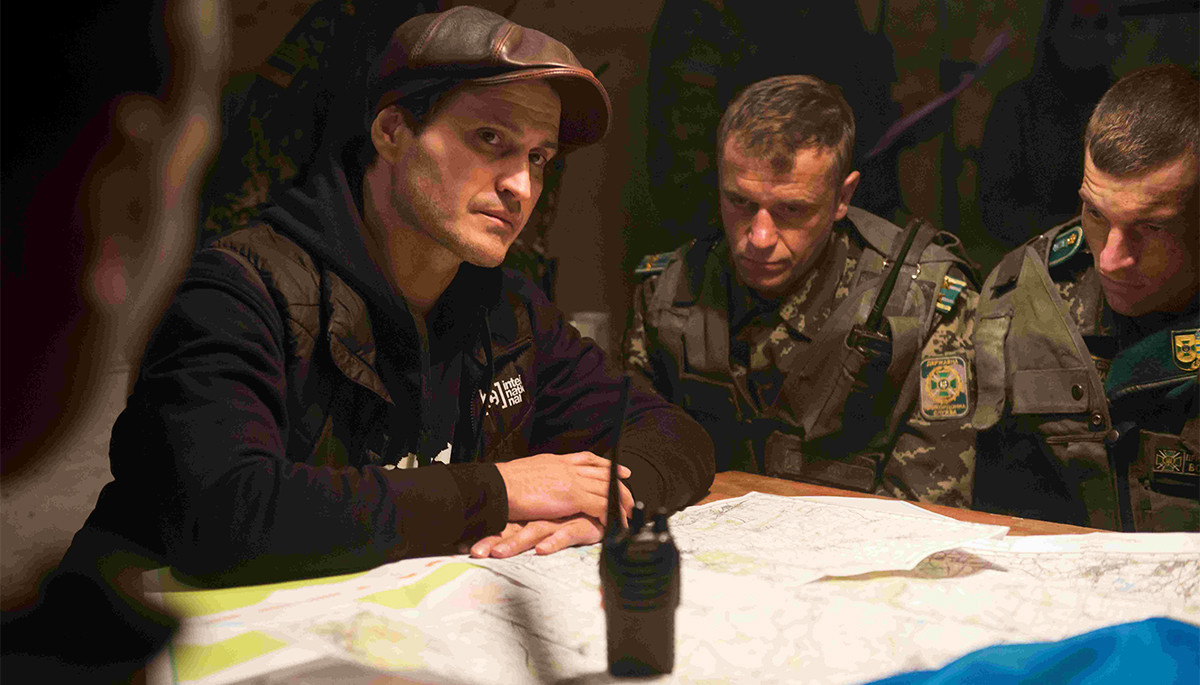 11 друзів Сеітаблаєва, або Як у київському підвалі знімають воєнну драму «Мирний-21»