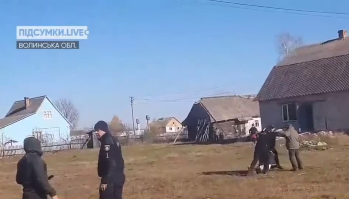 Live повідомив про «напад» на журналістів каналу під час зйомок сюжету