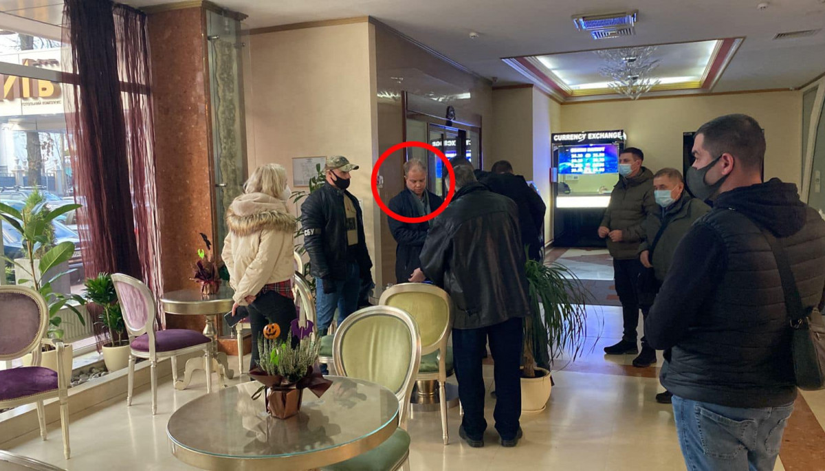 СБУ затримала главу Організації з авторських прав за спробу підкупити нардепа від &laquo;Слуг народу&raquo; за $100 тисяч