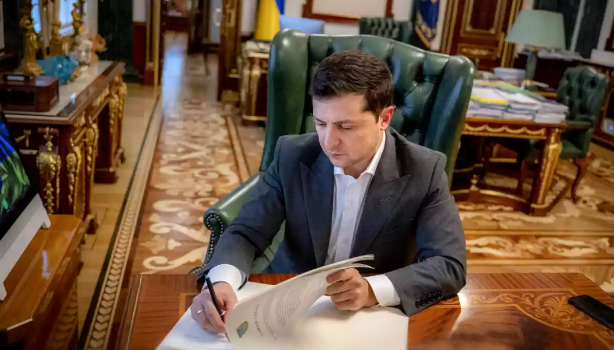 Зеленський підписав закон про олігархів