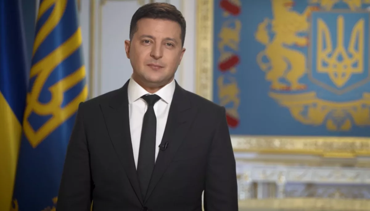 «Теплі батареї та чесні телевізори»: Зеленський закликав ЗМІ «не кошмарити» українців страшилками про тарифи