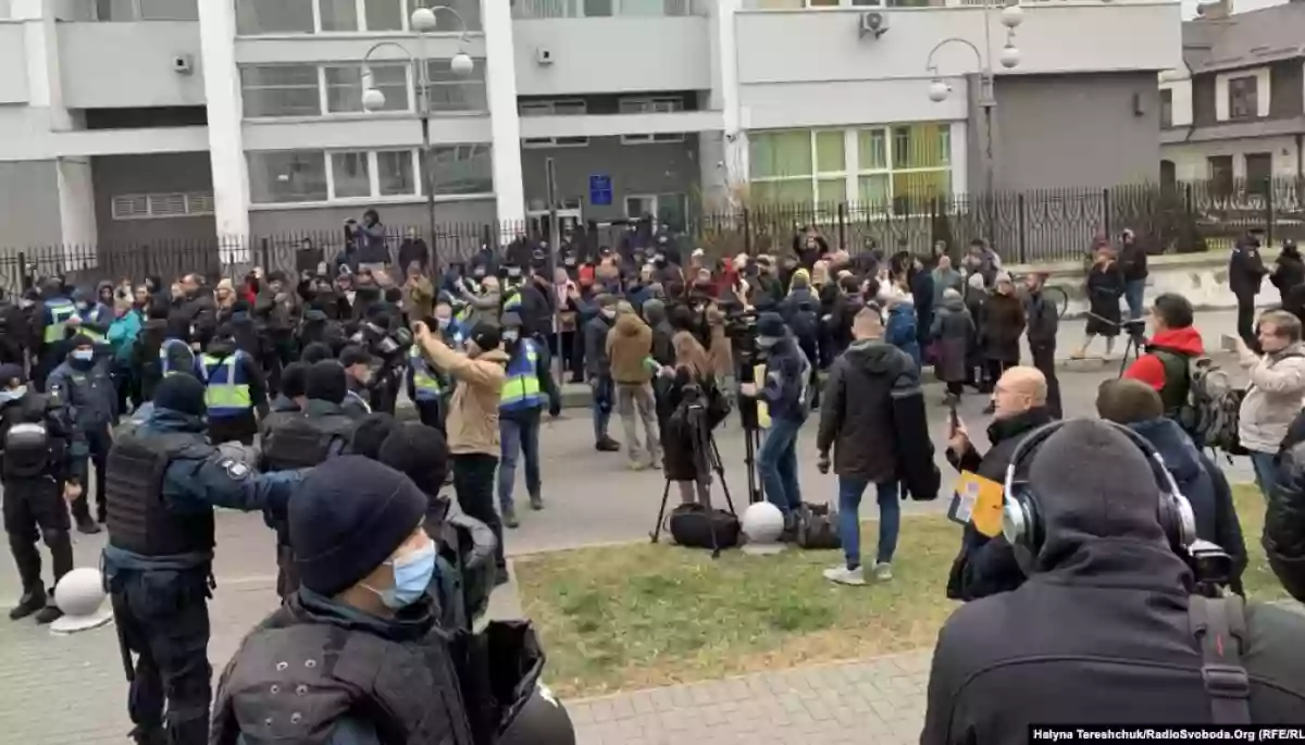 Суд дозволив затримати антивакцинатора Остапа Стахіва