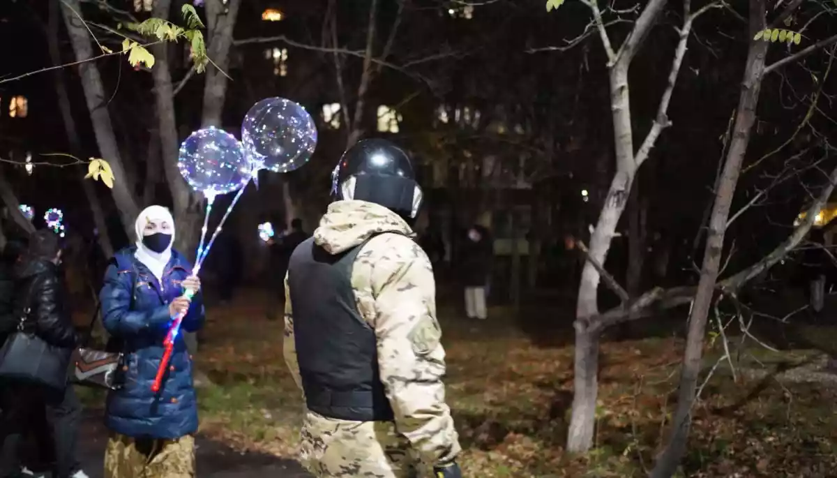 В Сімферополі затримали кримськотатарських активістів/ок. Серед них &ndash; жінки, неповнолітня та журналісти (ФОТО)