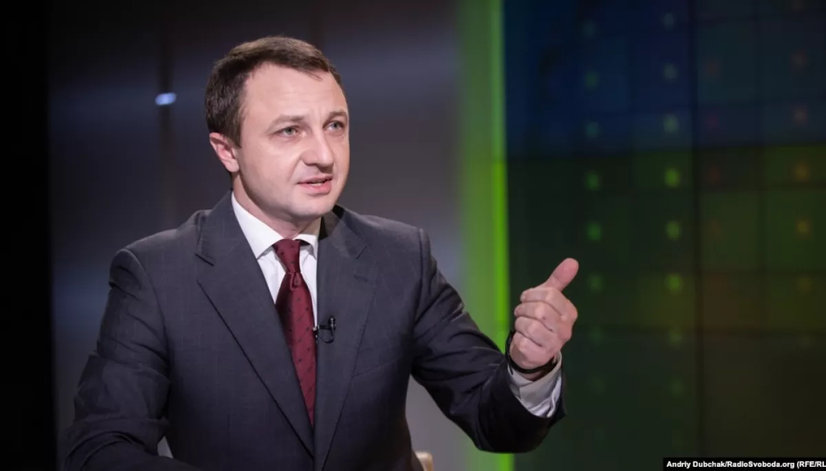 «Слуги народу» хочуть спростити процедуру звільнення мовного омбудсмана