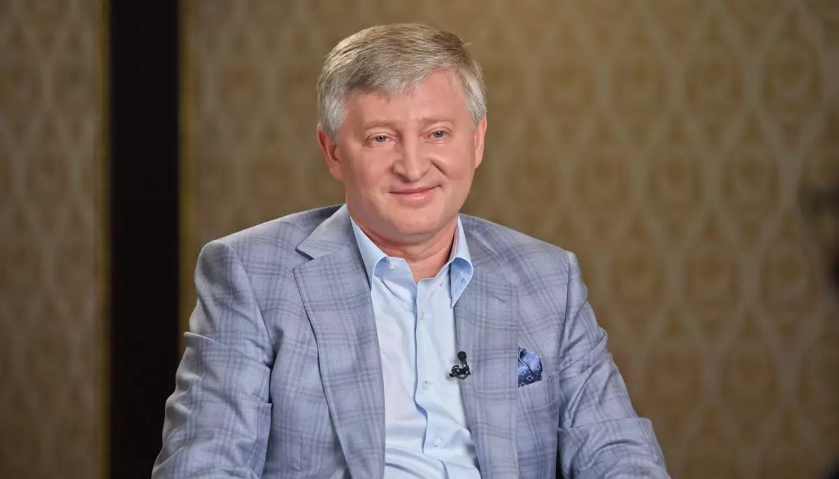 Американський журналіст Buzzfeed News у твіттері описав деталі «дежперевороту» Зеленського