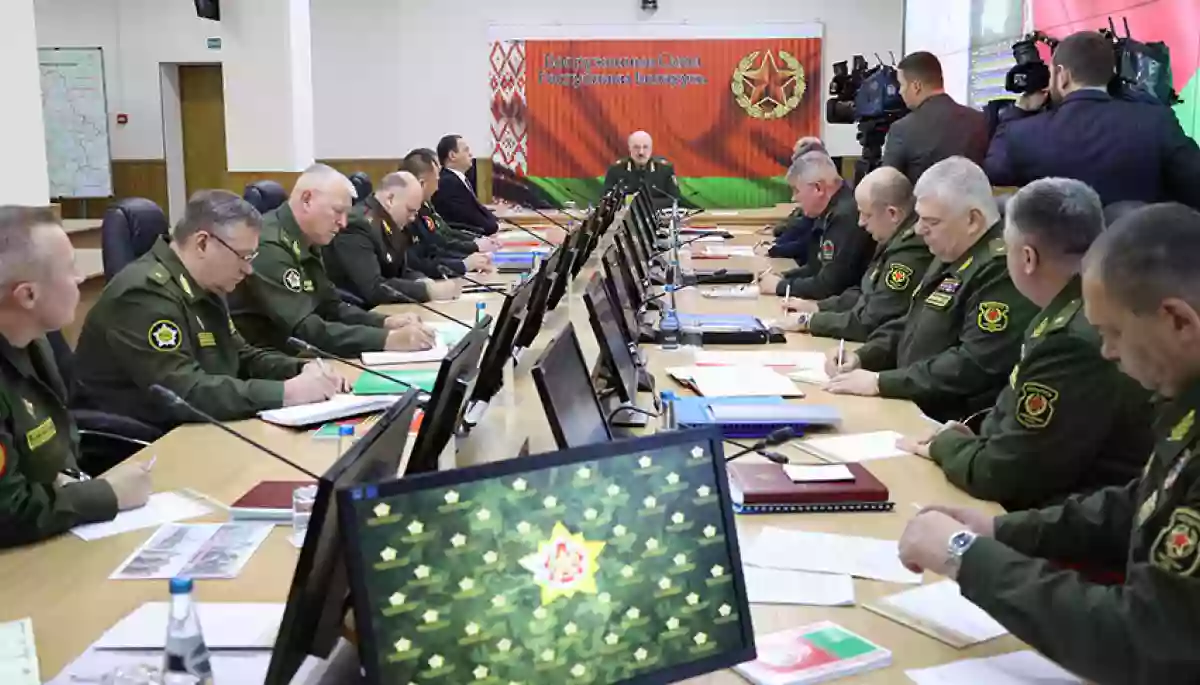 Лукашенко включився у інформаційну спецоперацію із залякування Заходу