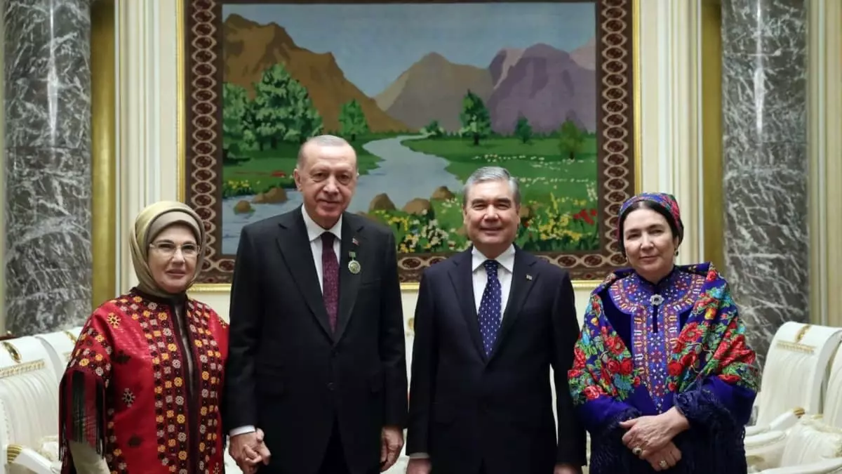 ЗМІ вперше опублікували фотографію першої леді Туркменістану