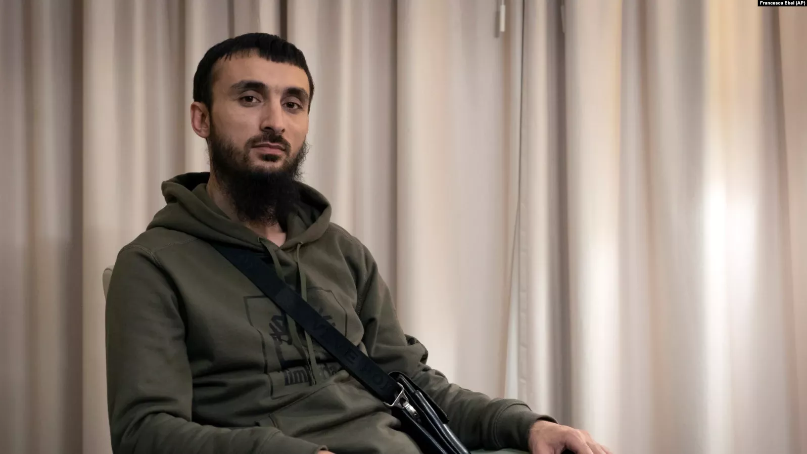Інтерпол не став оголошувати в розшук чеченського блогера на запит Росії