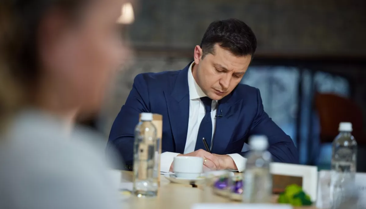 ОП та Держуправління справами не платили за приміщення для пресмарафону Зеленського